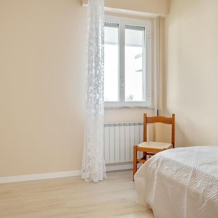 Luni Mare Bright Terrace Flat With Parking Apartment มาริเนลลา ดิ ซาร์ซานา ภายนอก รูปภาพ