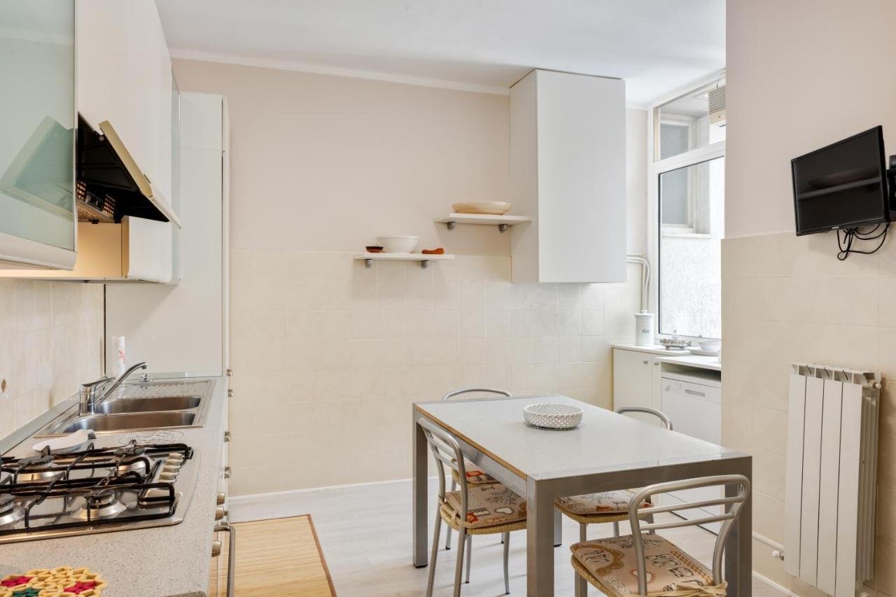 Luni Mare Bright Terrace Flat With Parking Apartment มาริเนลลา ดิ ซาร์ซานา ภายนอก รูปภาพ