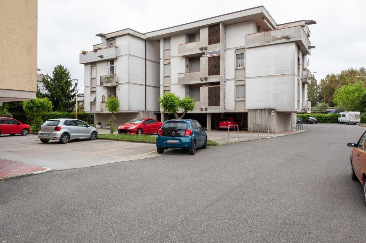 Luni Mare Bright Terrace Flat With Parking Apartment มาริเนลลา ดิ ซาร์ซานา ภายนอก รูปภาพ
